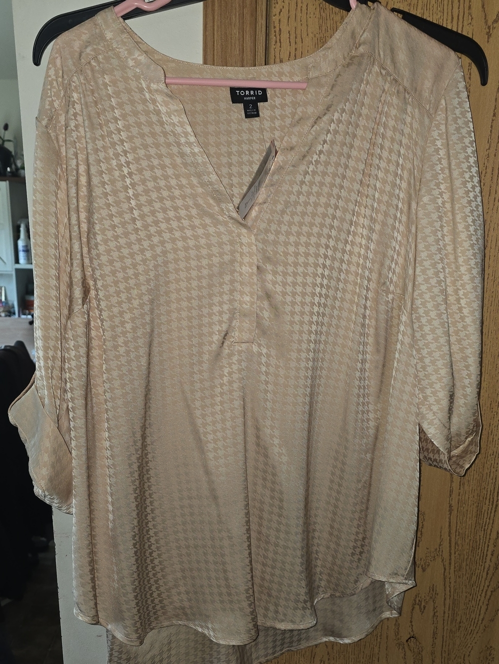 Torrid Beige Houndstooth V-Neck Tunic